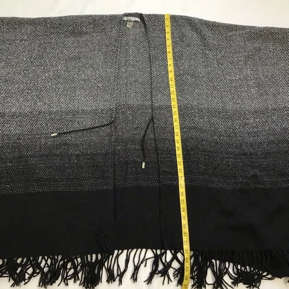 Marc New York Women Black Grey Monochrome Houndstooth Butterfly Wings Fall Cape - Picture 9 of 11